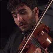 Ich bin musik lehrer, Spiele die Geige und Bratsche , und habe ich vor zwei Monte ein diploma der Barenboim-said Academic erhalten, ich interessiere mich für musik unterrichten zu geben